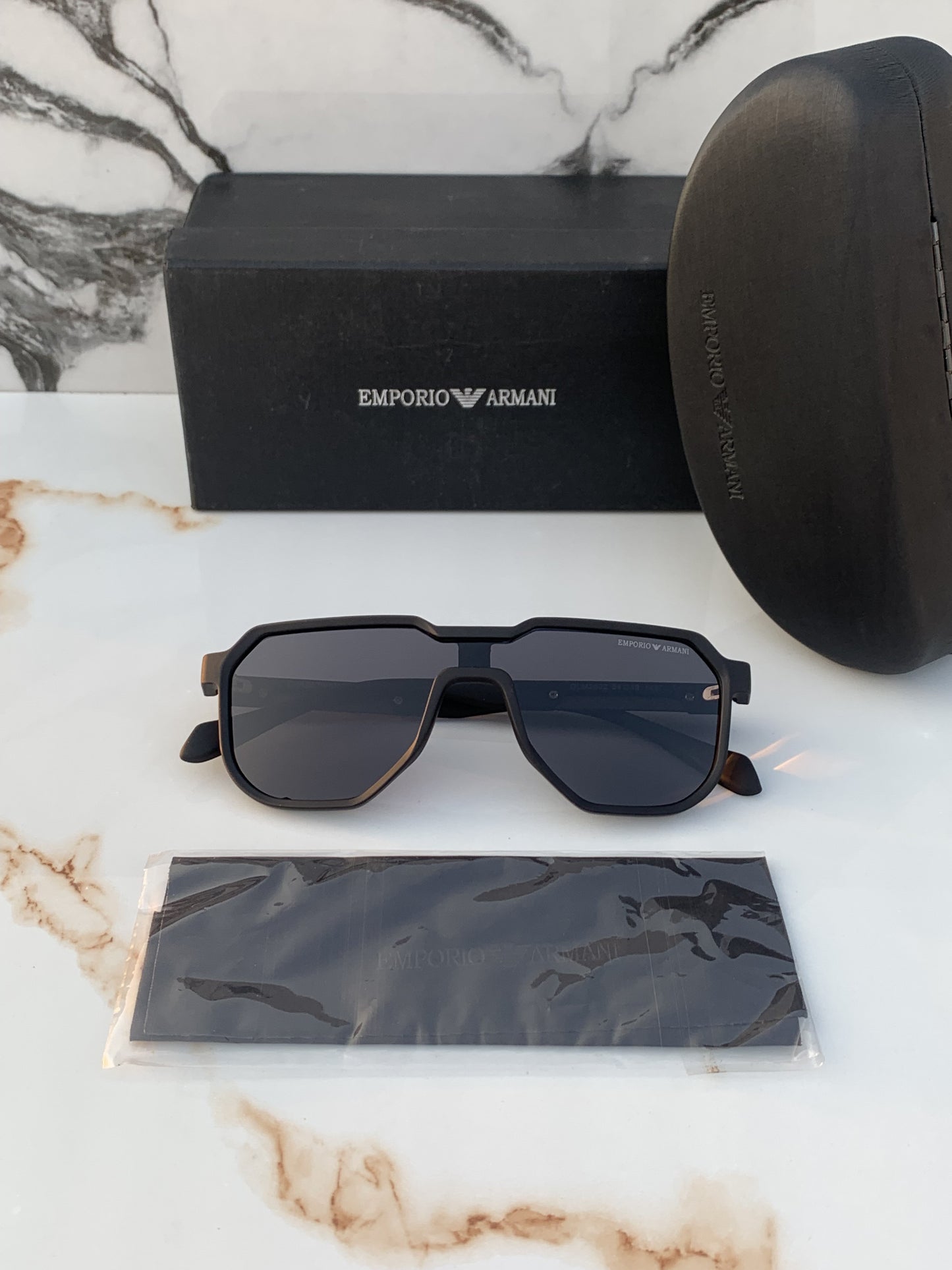Emporioo Armanii 2602 Black (Luxora Exclusive)