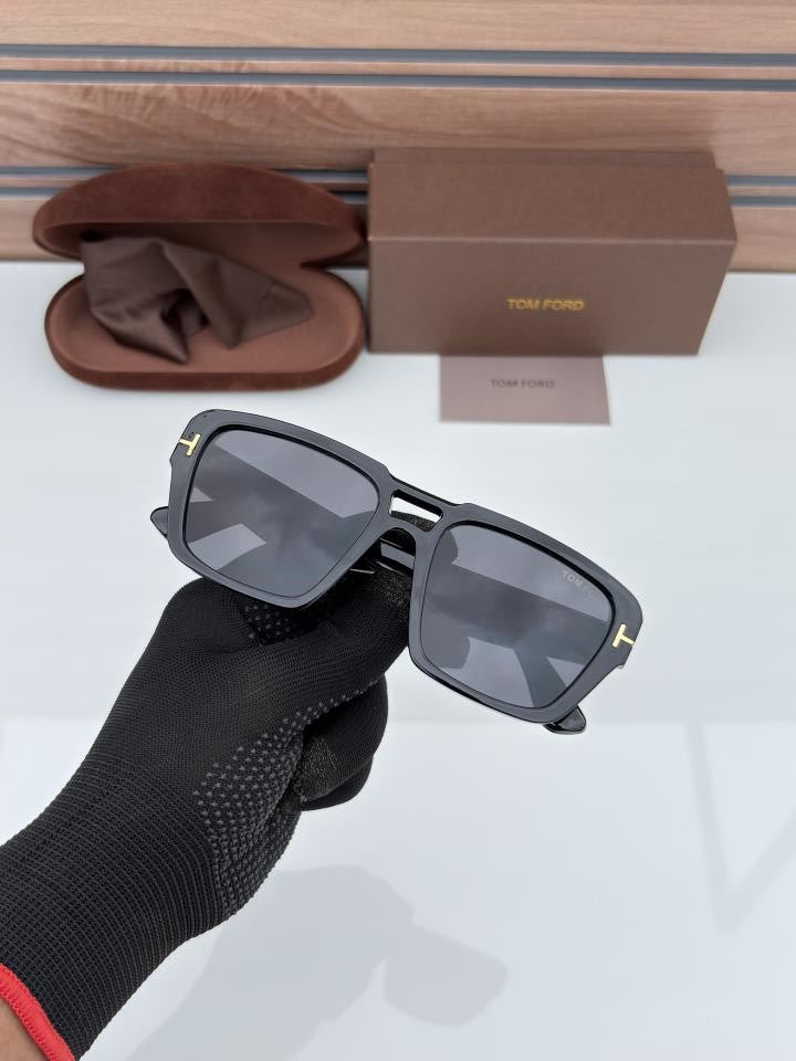 Tomforrd 185 Gloss Black Premium