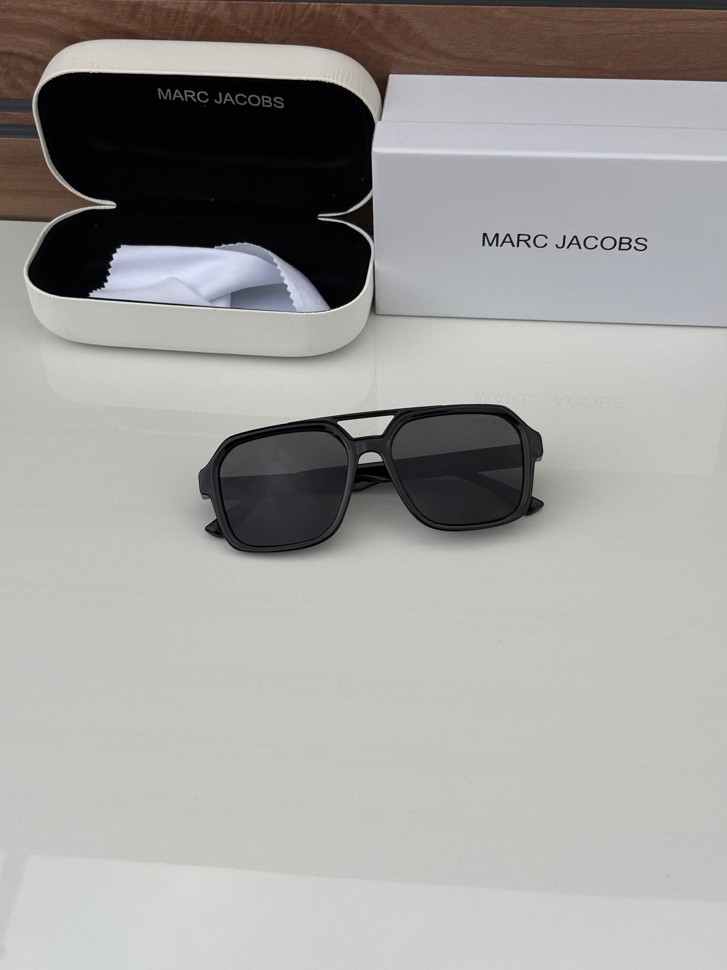Marcc Jacobss 3621 Black