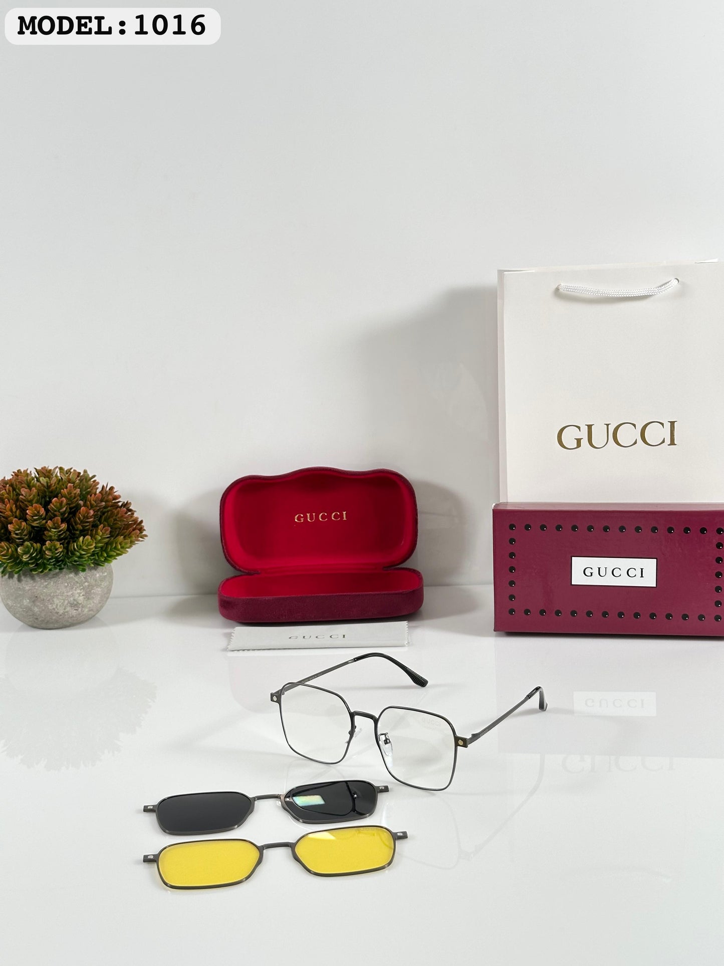 Gucci 1016 Attachment Black/White/Yellow