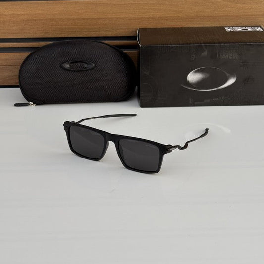 Oakle.y 8801 black