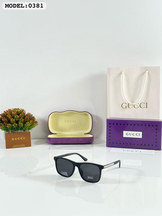 GUCCII 0381 MATE BLACK6617 PRINTED BLACK WHITE (Copy)