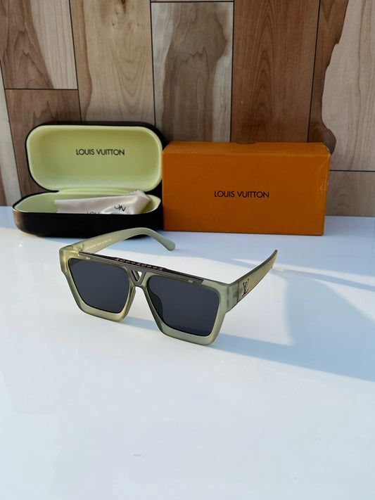 Louiis Vuittonn 1502 Transparent Matt Green Luxury