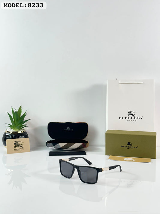 Burberry Black 8233