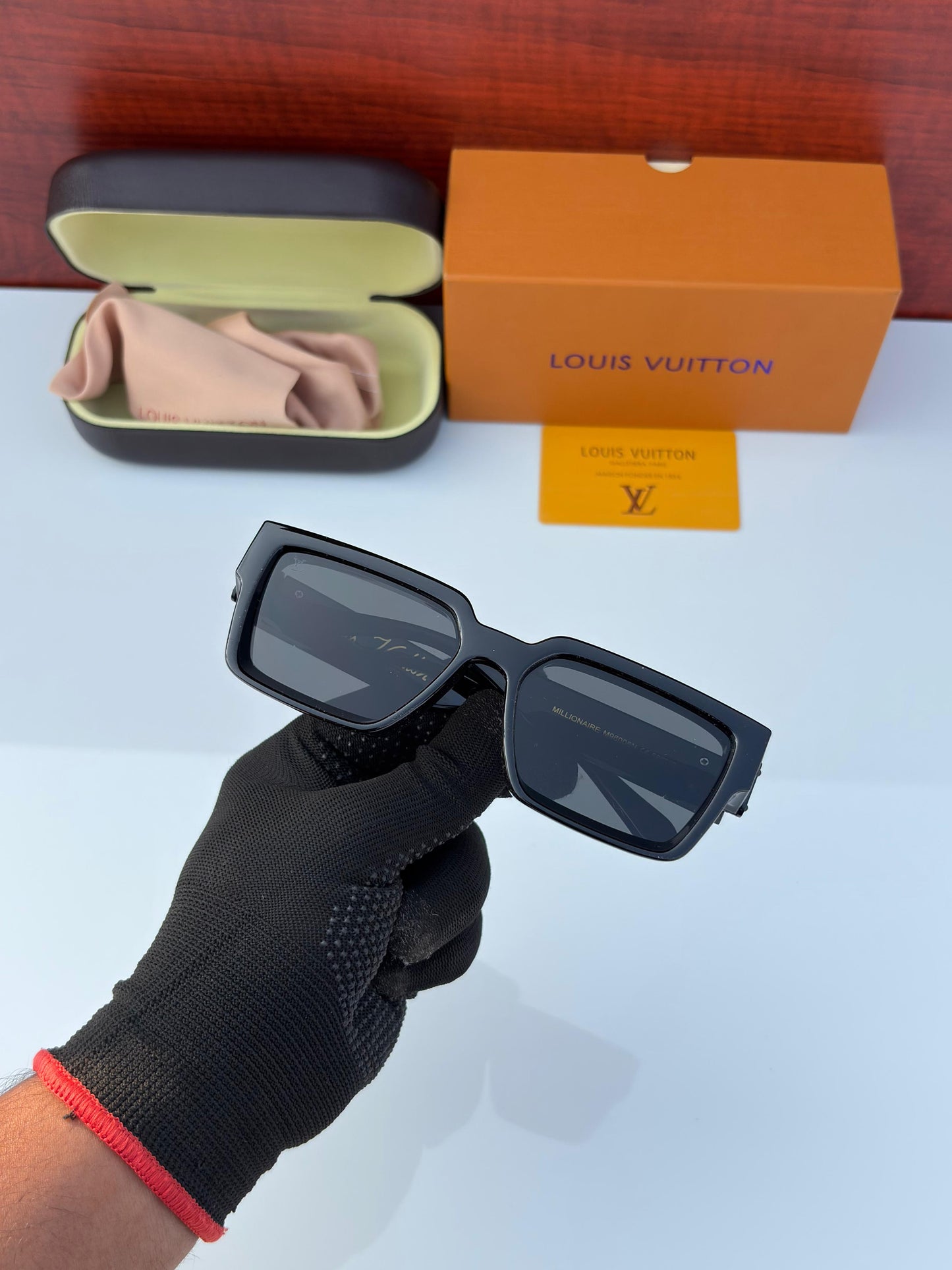 Louiis Vuiiton 96006 Black