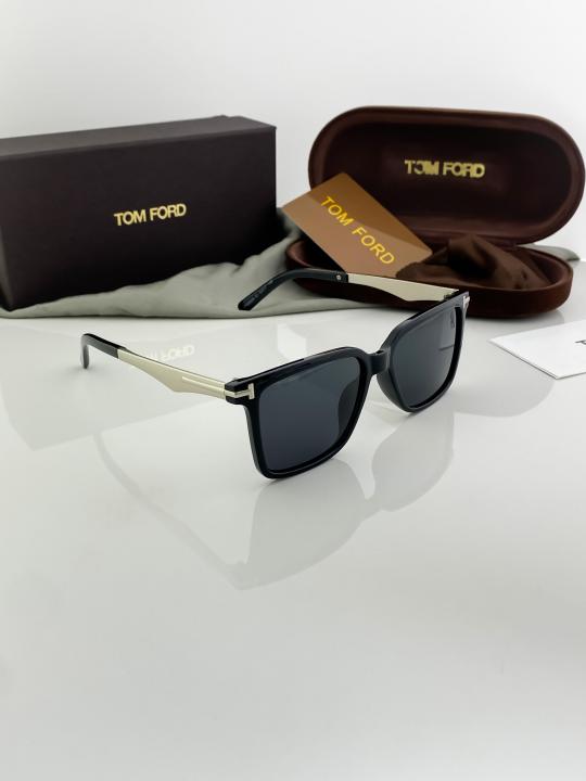 TomForrd Silver Black 555