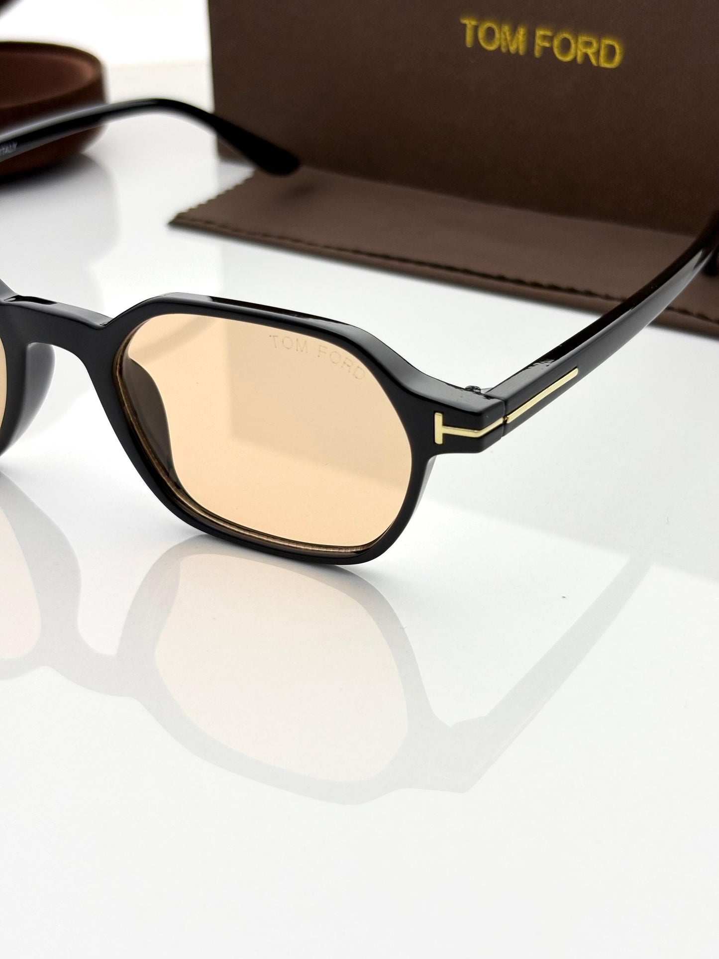 Tomforrd 1301 Black