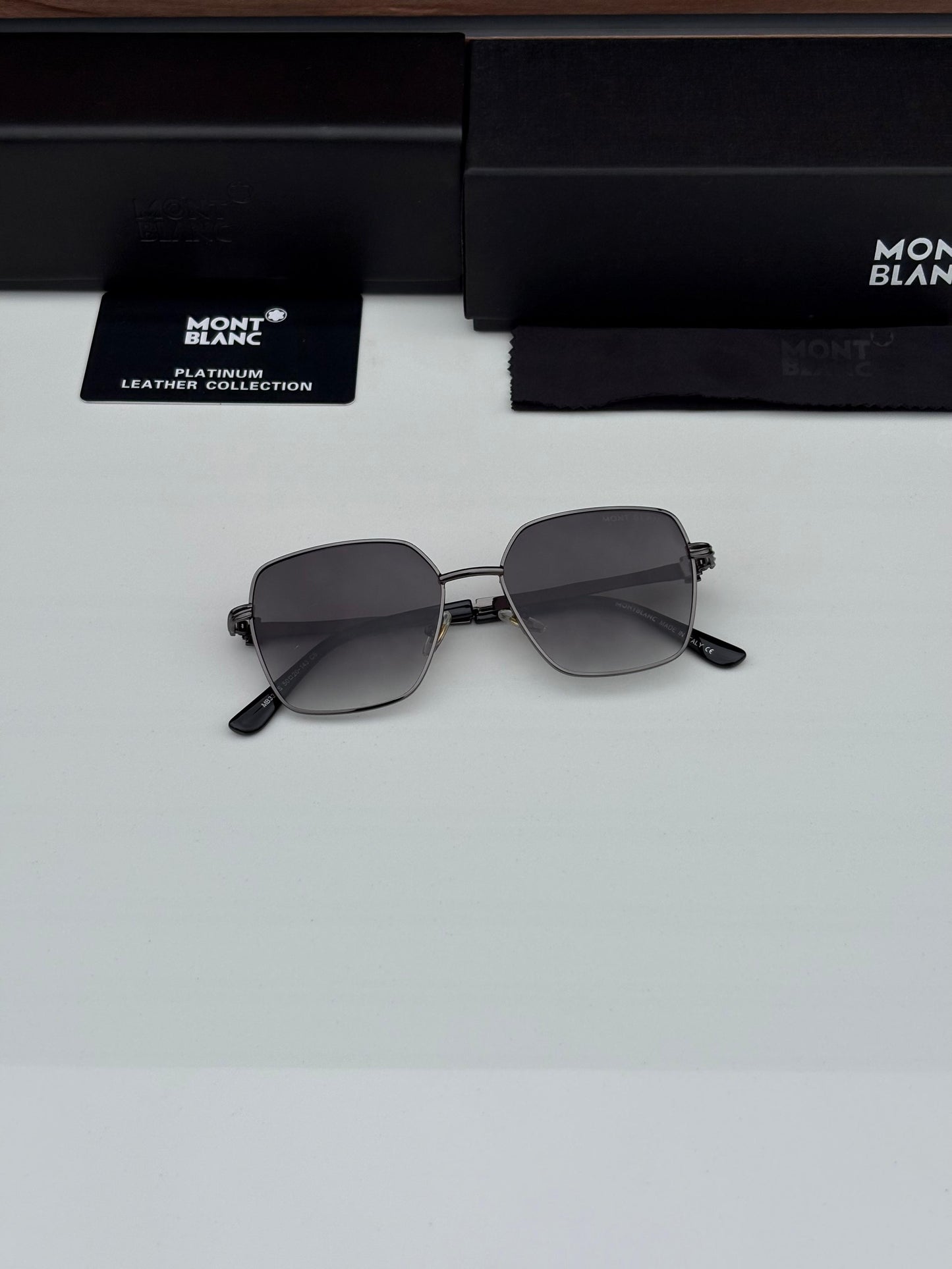 Mont Blanc 334 Black/Green