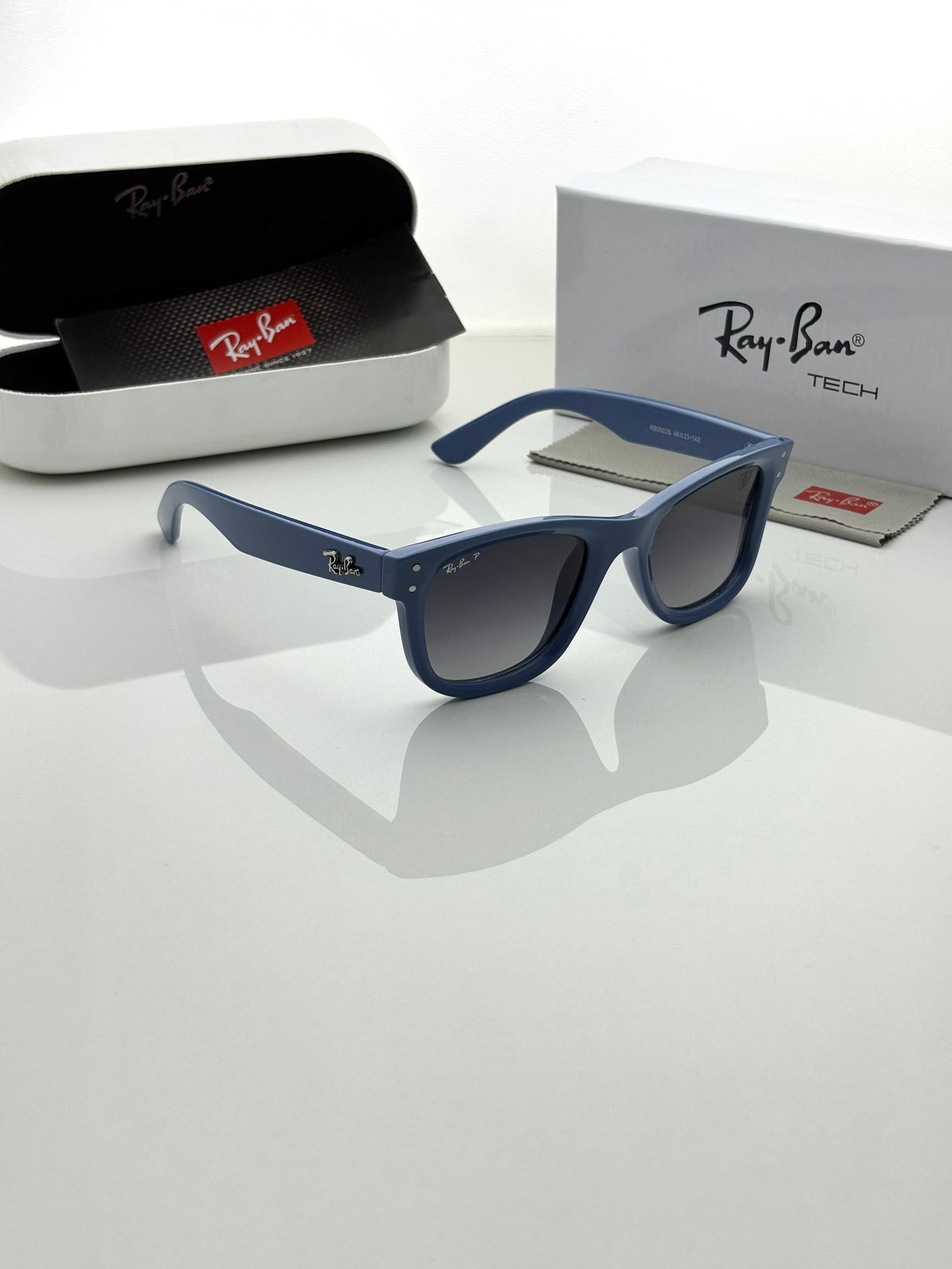 Ray_Bann 0502 Blue Ferrarii Edition
