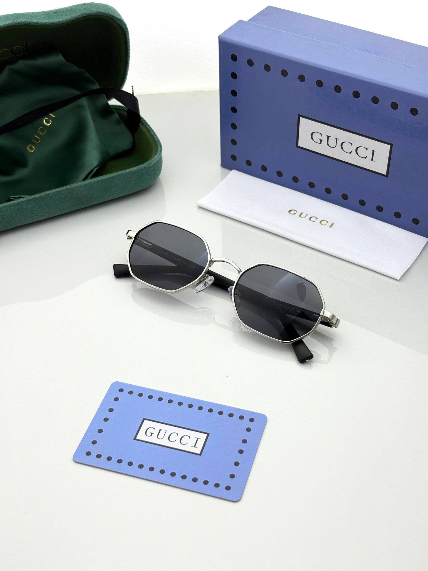 Guccii 1339 Silver Black