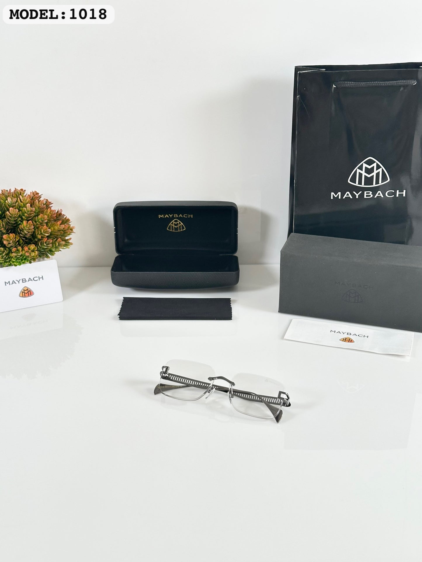 Maybachh 1018 Black Frameless