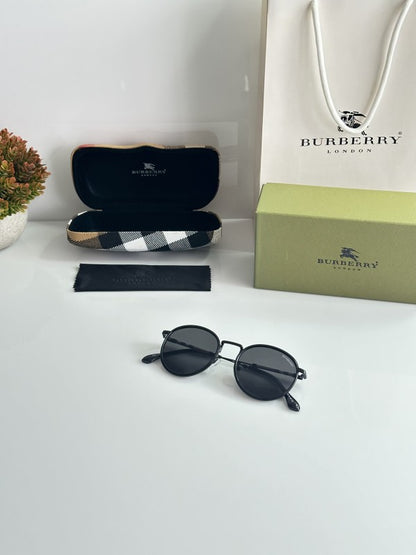 Burrberry Black Round 3324