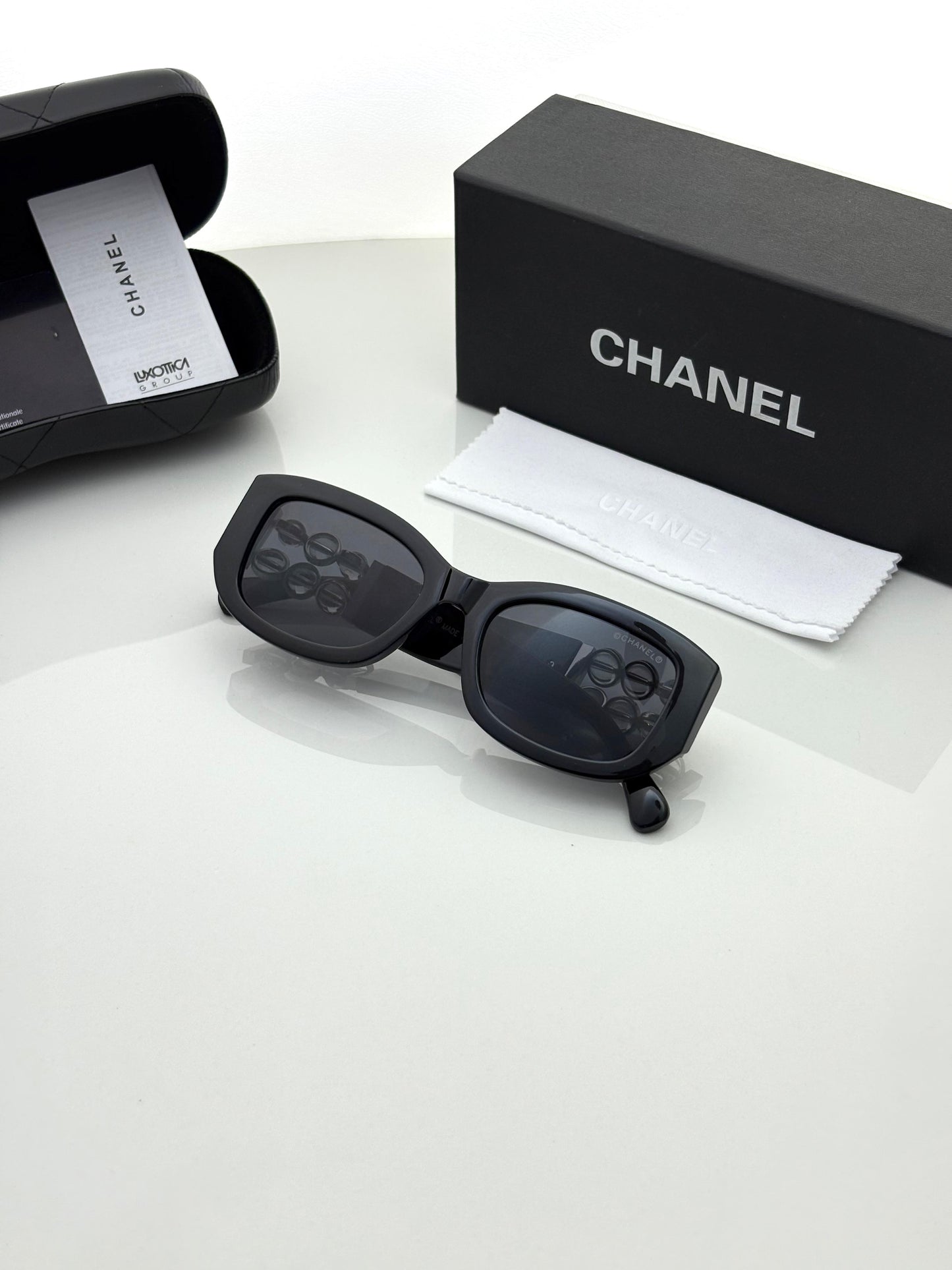 Chanel 311 Black
