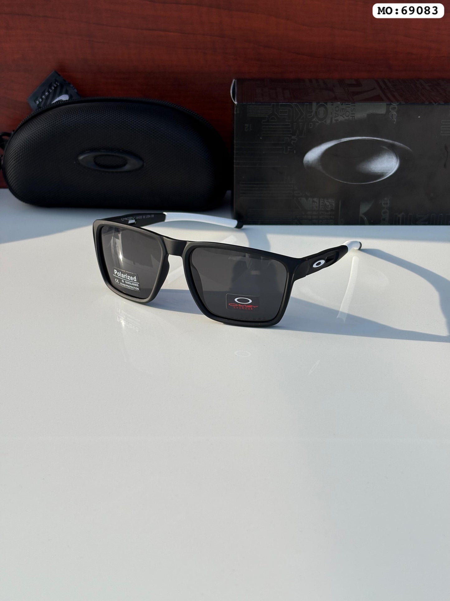 Oakley 6908 Black