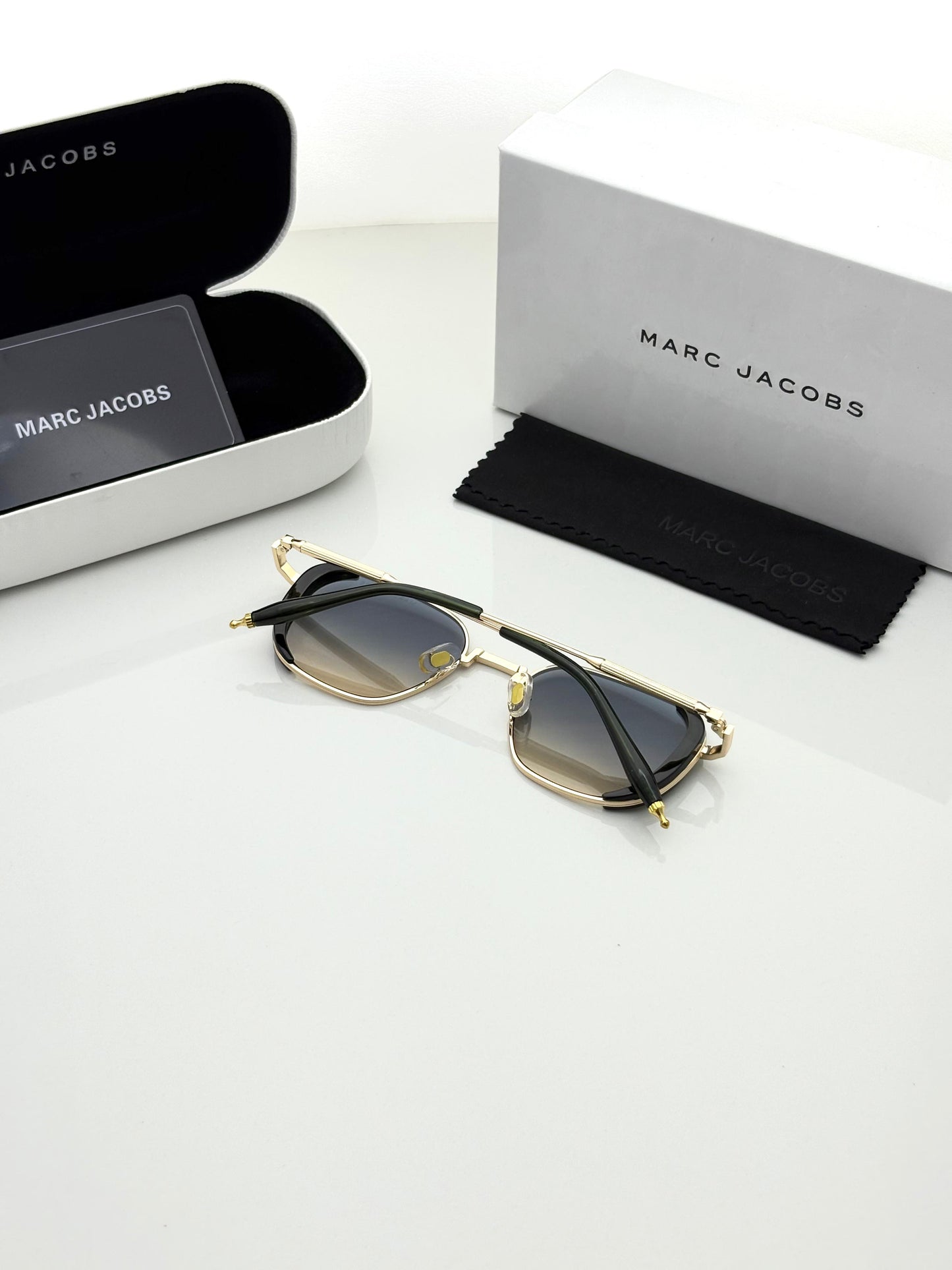 Marcc Jacobss 429Gold