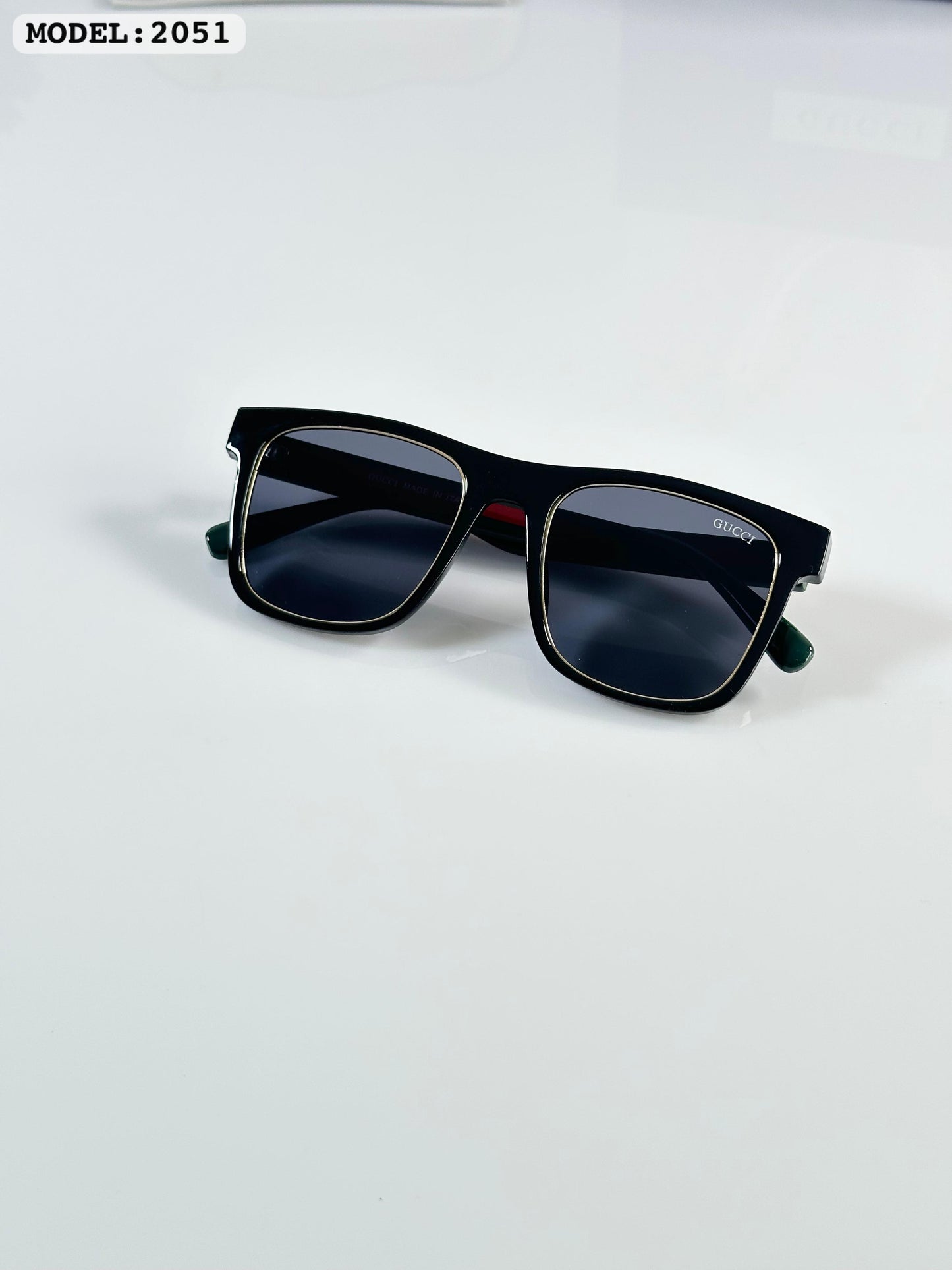 Guccii 2051 Green logo