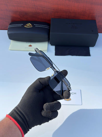 Maybach 880 Gold Black