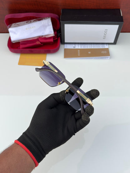 Guccii 56704 Gold/ Black