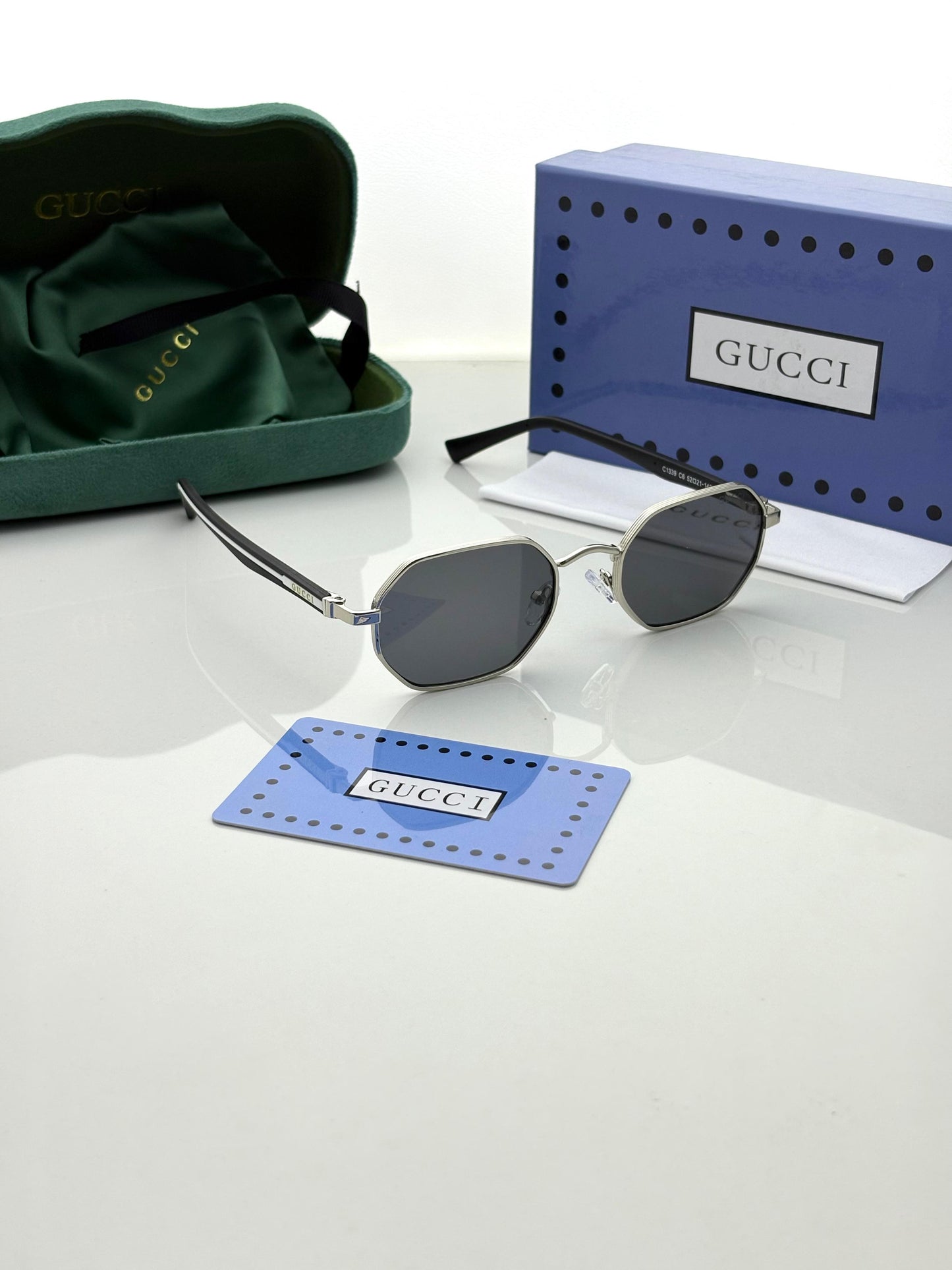 Guccii 1339 Silver Black
