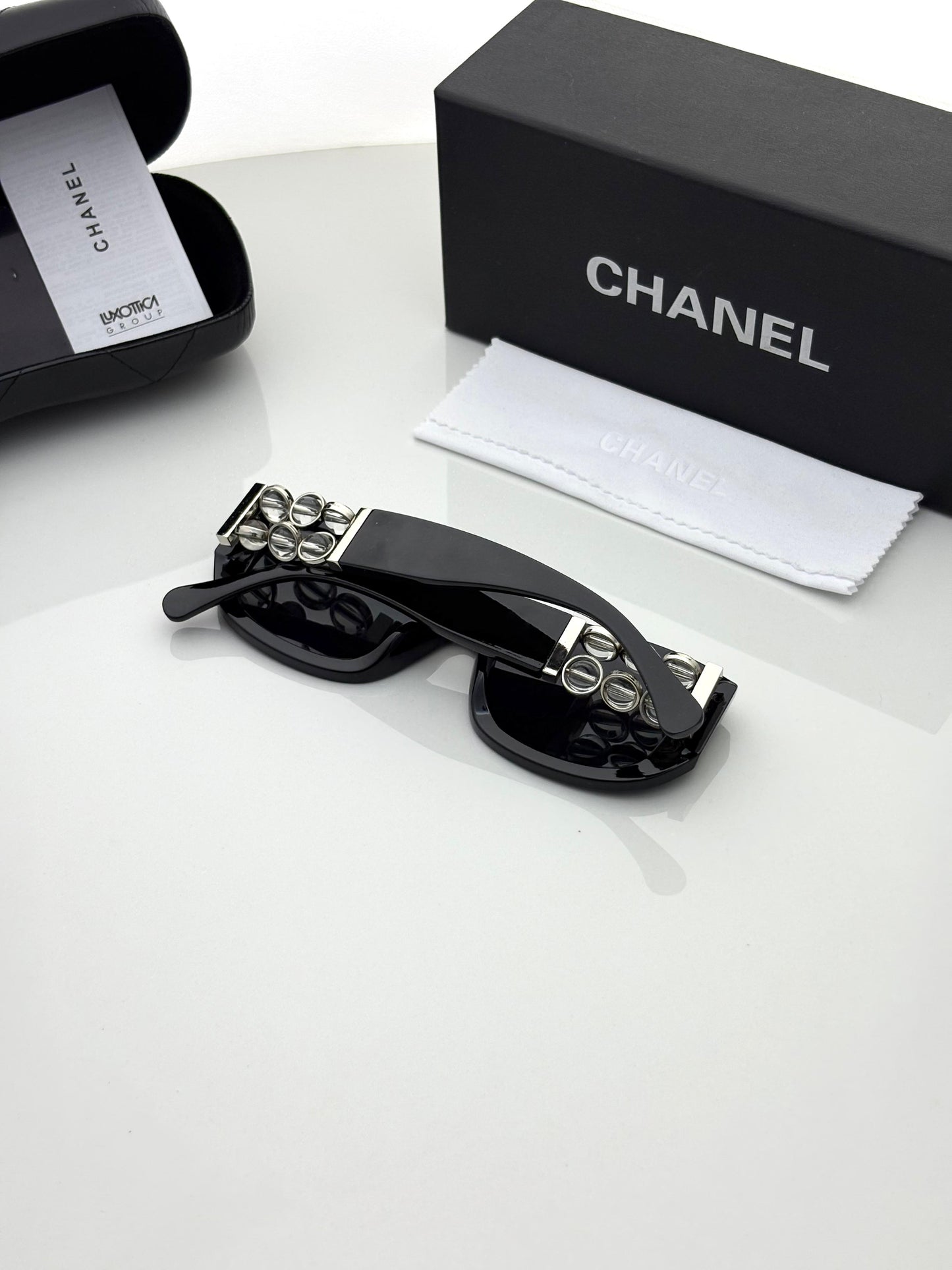 Chanel 311 Black